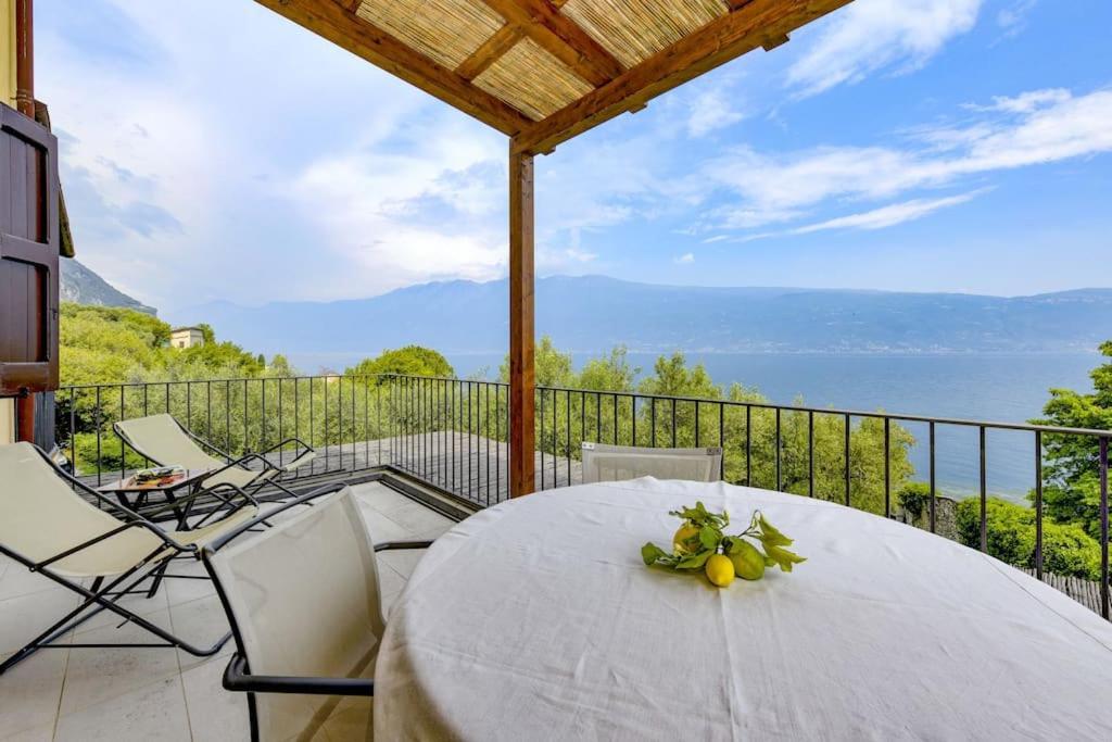 Oleandro Apartment Directly On The Lake Gargnano Exterior photo
